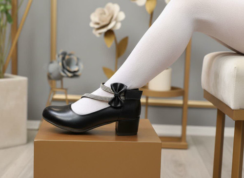 کفش دخترانه مدا آرامیس